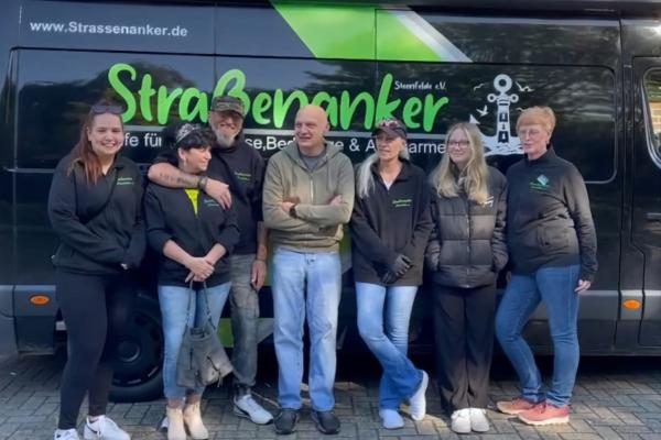 v.l. Claudia Kolthoff, Anita Boekhoff, Albert Kolkmann, Michael Lakeberg, Ilona van Santen, Marie-Cruz van Santen, Gabriele Siemens