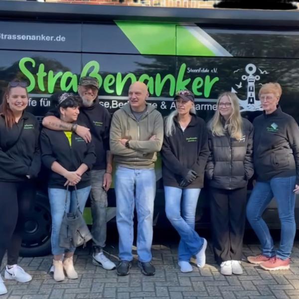 v.l. Claudia Kolthoff, Anita Boekhoff, Albert Kolkmann, Michael Lakeberg, Ilona van Santen, Marie-Cruz van Santen, Gabriele Siemens